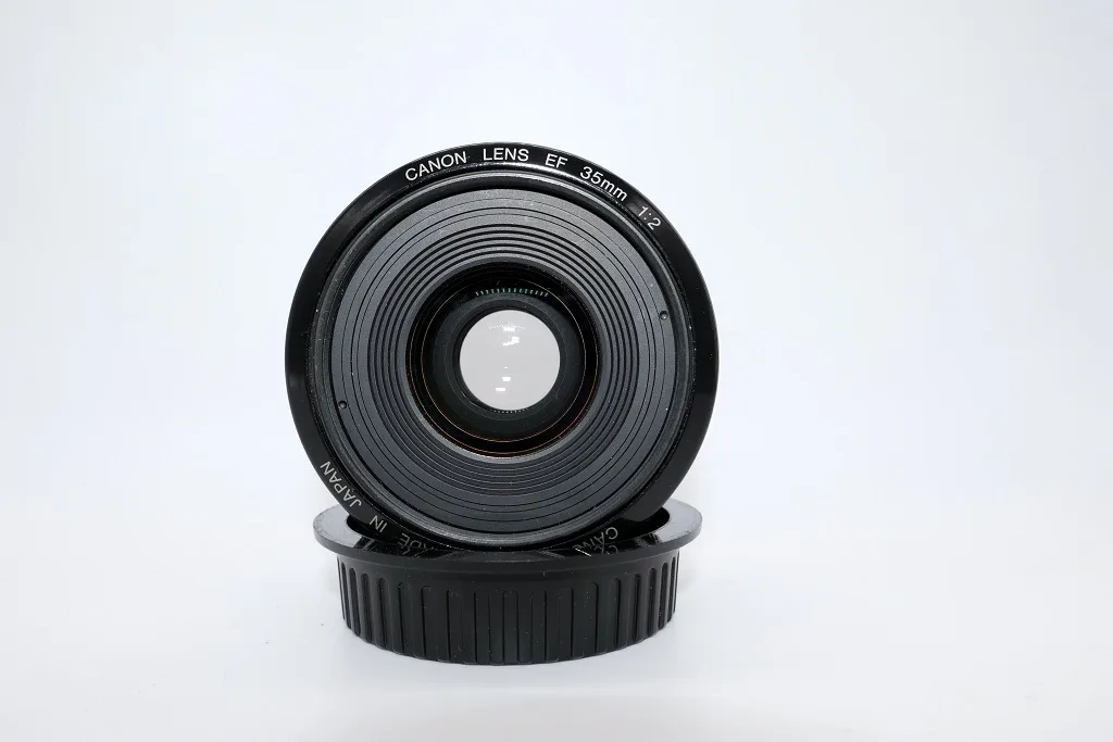 Canon 35 mm F2 EF